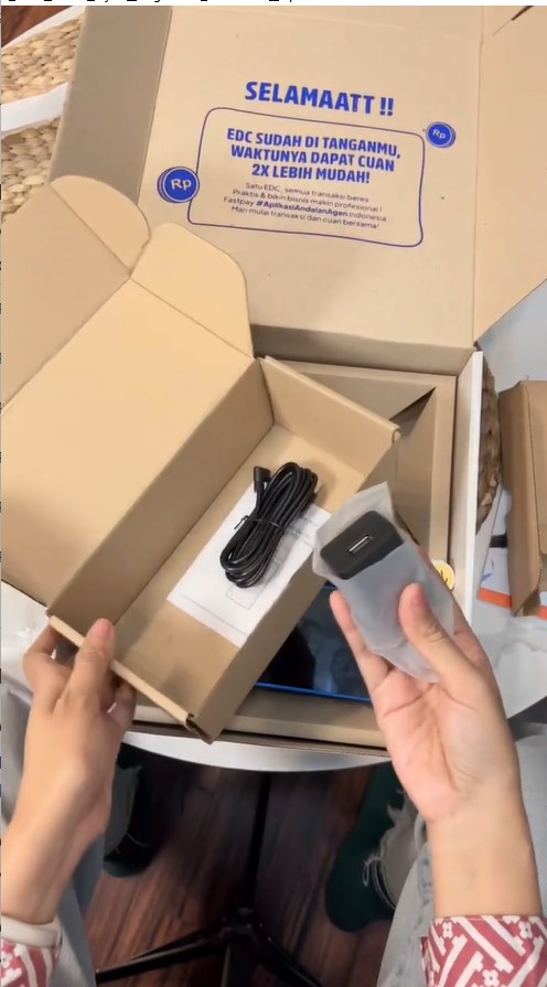 charger dan kabel usb mesin EDC Fastpay